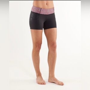 Lululemon Run: Shorty Short
Deep Coal / Wee Are From Space Deep Coal sz 8 EUC